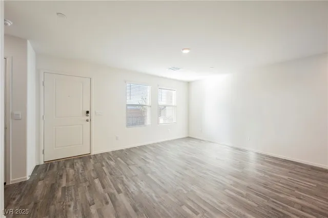 $2,040 | 1693 Pamela Springs Lane, North Las Vegas, NV 89084