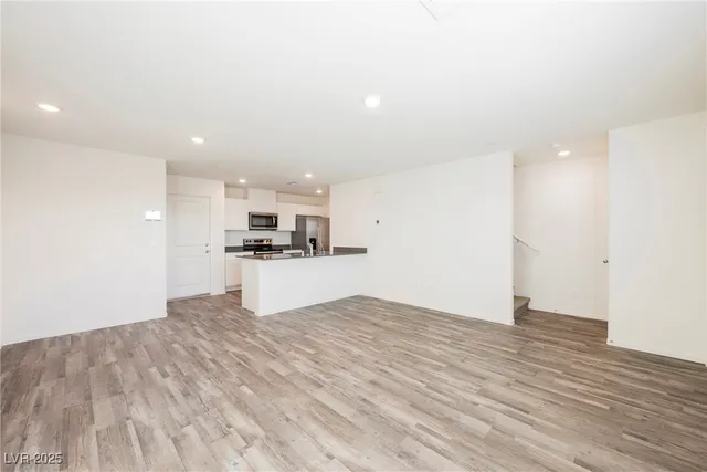 $2,040 | 1693 Pamela Springs Lane, North Las Vegas, NV 89084