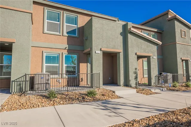 $2,040 | 1693 Pamela Springs Lane, North Las Vegas, NV 89084