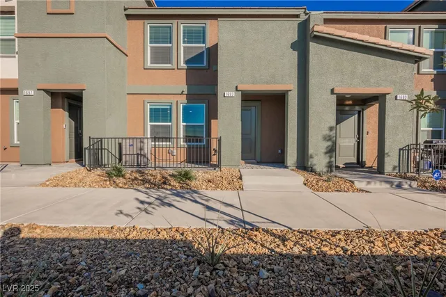 $2,040 | 1693 Pamela Springs Lane, North Las Vegas, NV 89084