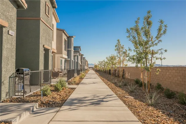 $2,040 | 1693 Pamela Springs Lane, North Las Vegas, NV 89084