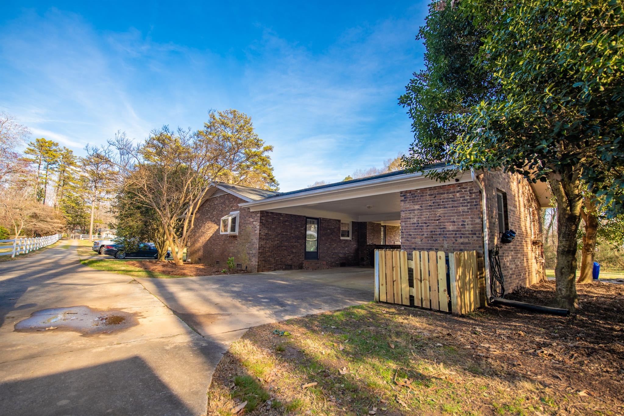 9005 Hood Road Charlotte, NC 28215 - Photo 18 of 28 Gallery Image 18
