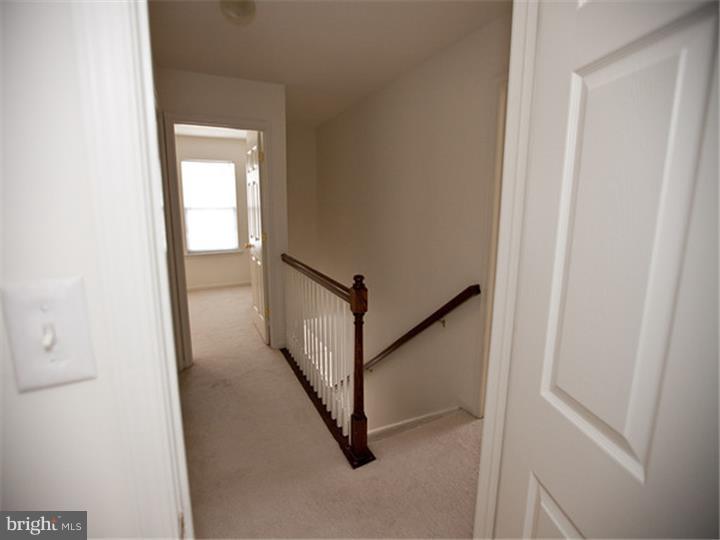 6 Parliament Road Sicklerville, NJ 08081 - Photo 13 of 18 Hallway