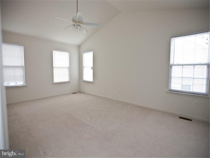 6 Parliament Road Sicklerville, NJ 08081 - Photo 10 of 18 Master Bedroom