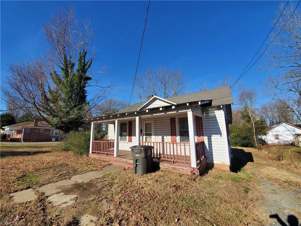 237 Polo Road Winston-Salem, NC 27105 - Photo 2 of 10 Gallery Image 2