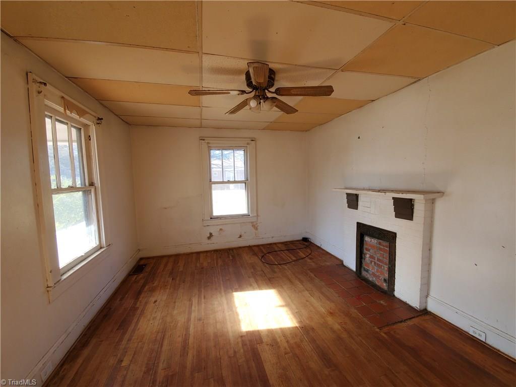 237 Polo Road Winston-Salem, NC 27105 - Photo 3 of 10 Gallery Image 3