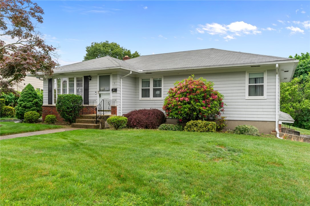 1 Richard Road North Providence, RI 02911 - Photo 2 of 36 Gallery Image 2