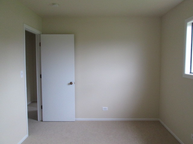 3055 Timber Hill Lane Aurora, IL 60504 - Photo 10 of 23 a view of an empty room