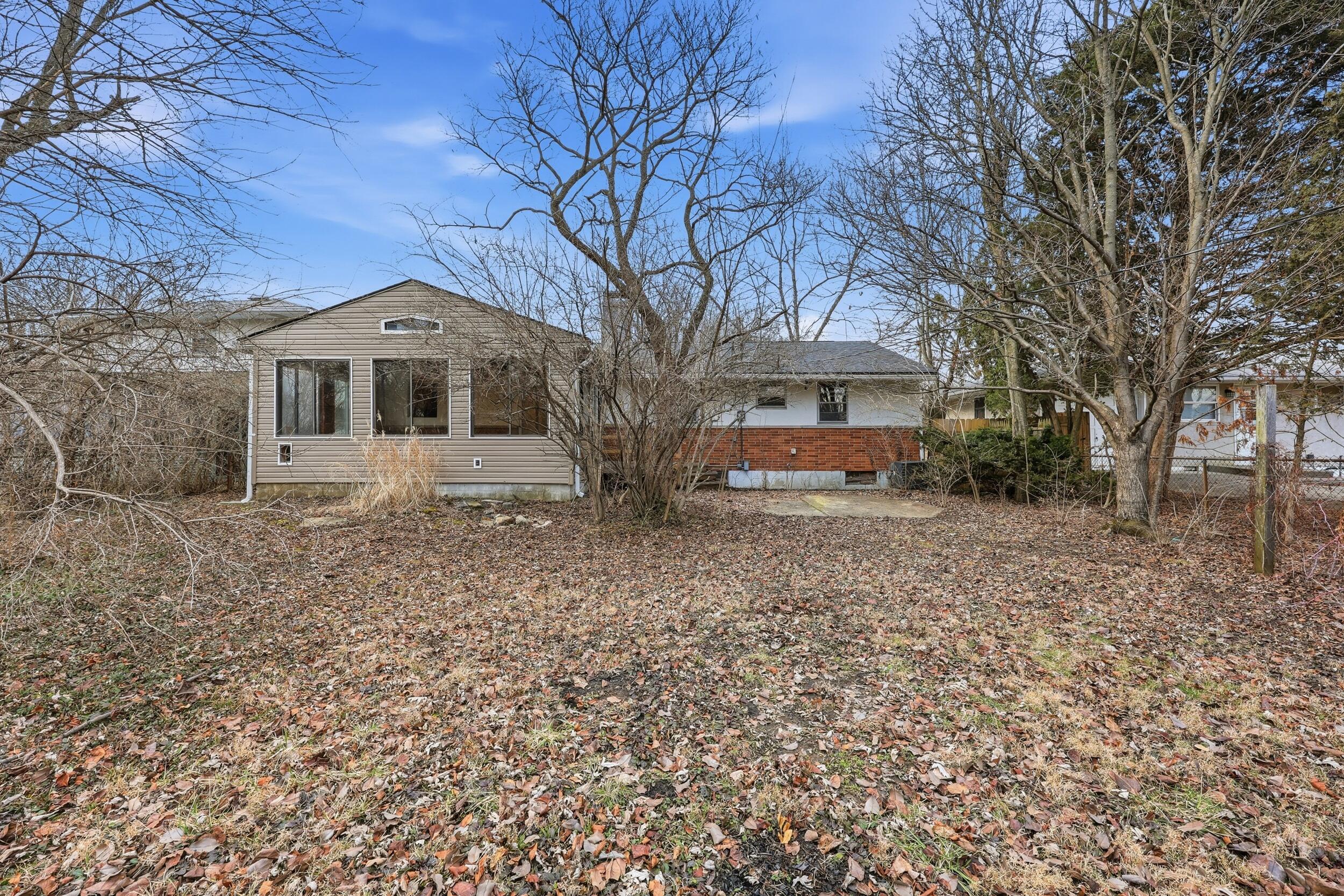 1485 Norma Road Columbus, OH 43229 - Photo 27 of 31 Yard