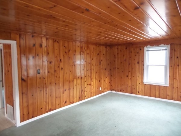 7359 Walbridge Road Lexington, MI 48450 - Photo 2 of 13 31309039-1.JPG