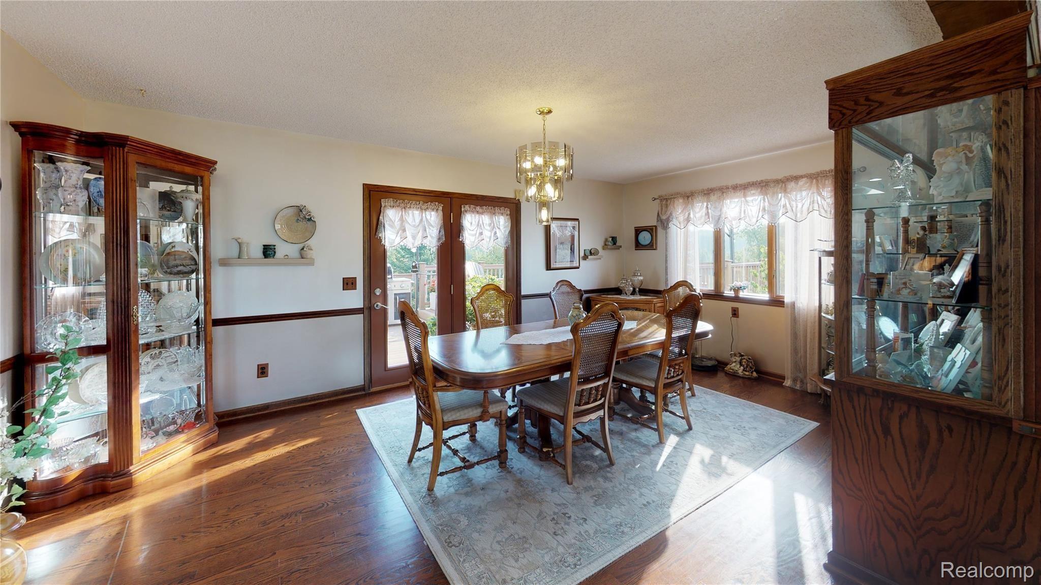 4675 Kilgore Road Croswell, MI 48422 - Photo 4 of 38 4675-Kilgore-Rd-Dining-Room.jpg