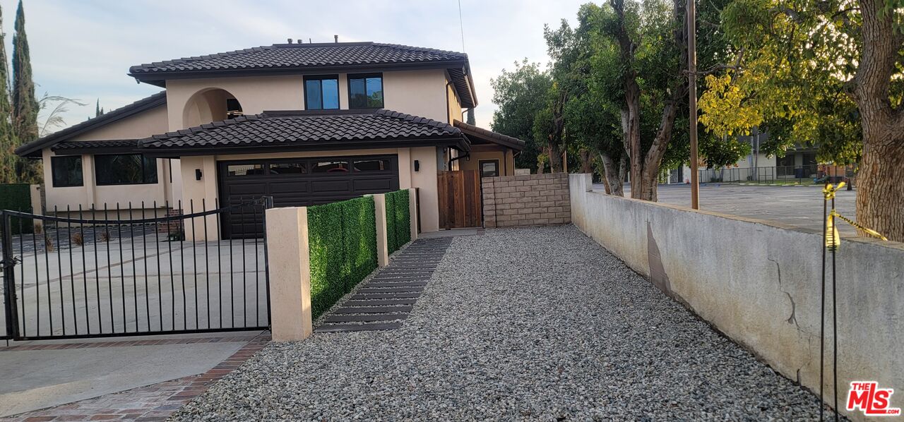 20456 Strathern Street Winnetka, CA 91306 - Photo 5 of 40