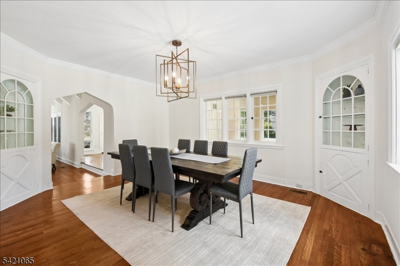 27 Barnsdale Road Short Hills, NJ 07078 - Photo 13 of 48