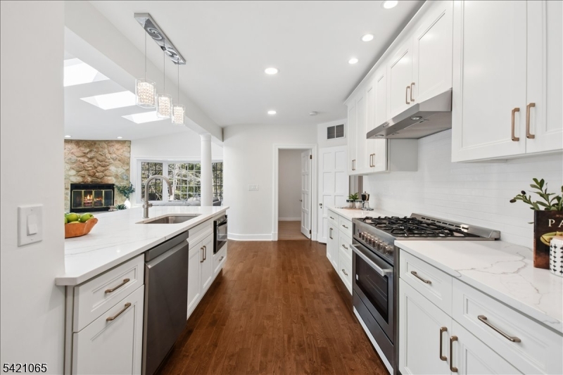 27 Barnsdale Road Short Hills, NJ 07078 - Photo 20 of 48