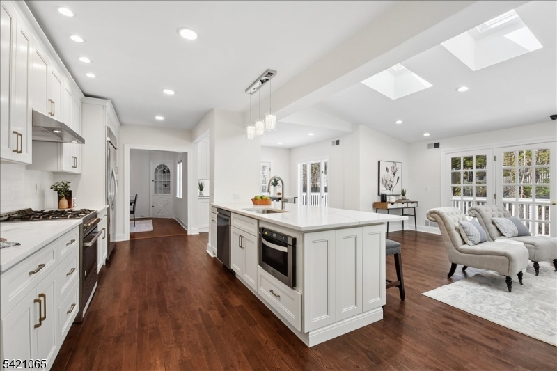 27 Barnsdale Road Short Hills, NJ 07078 - Photo 22 of 48