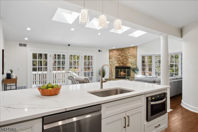 27 Barnsdale Road Short Hills, NJ 07078 - Photo 23 of 48