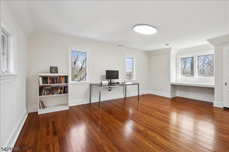 27 Barnsdale Road Short Hills, NJ 07078 - Photo 31 of 48