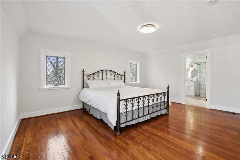 27 Barnsdale Road Short Hills, NJ 07078 - Photo 33 of 48