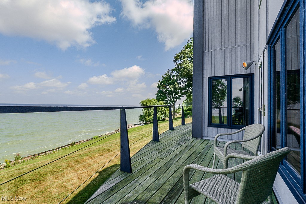 7563 Salida Road Mentor, OH 44060 - Photo 37 of 48 Balcony with view of water and beach