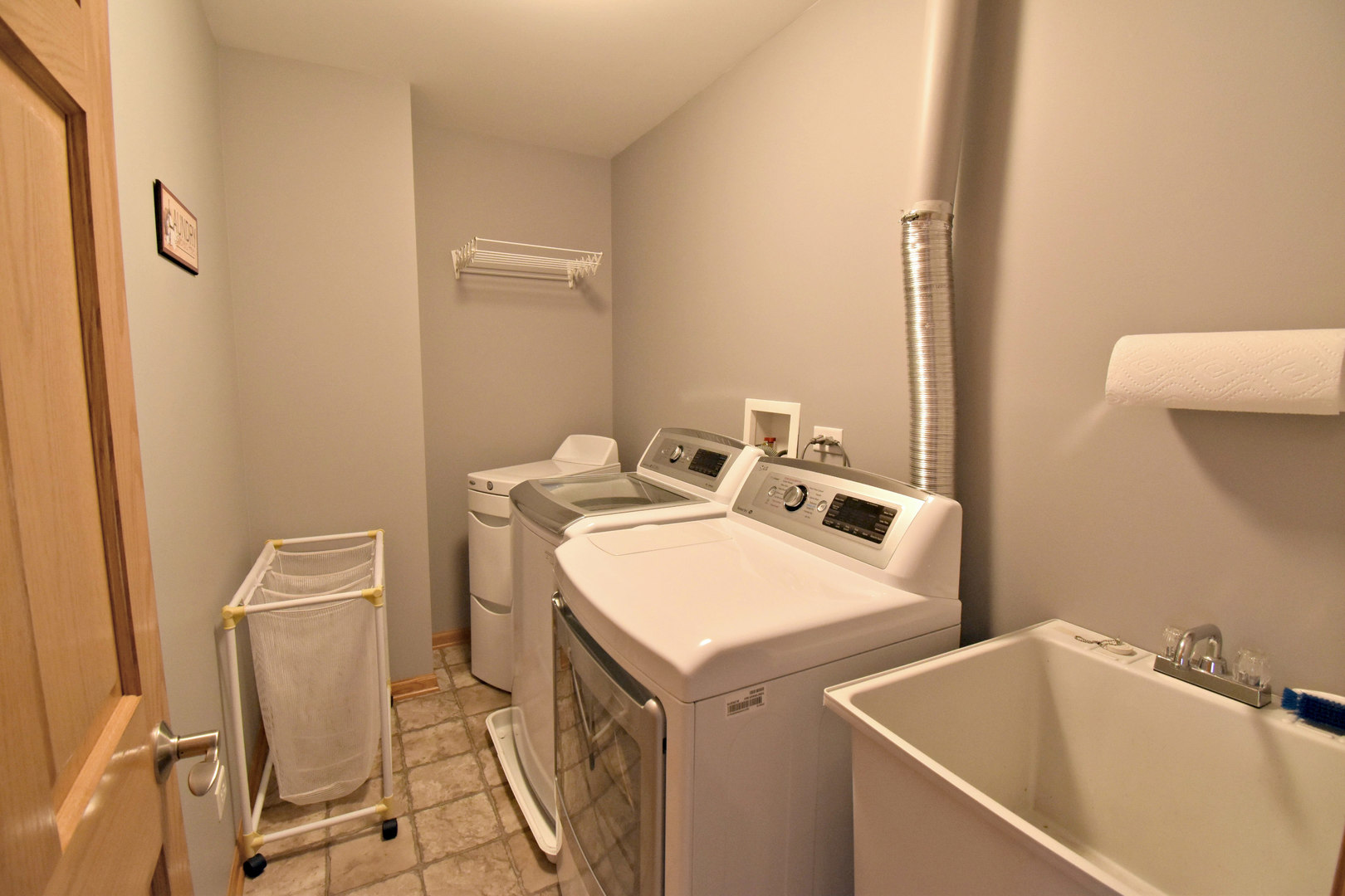 1805 Butterfield Road Woodstock, IL 60098 - Photo 29 of 37