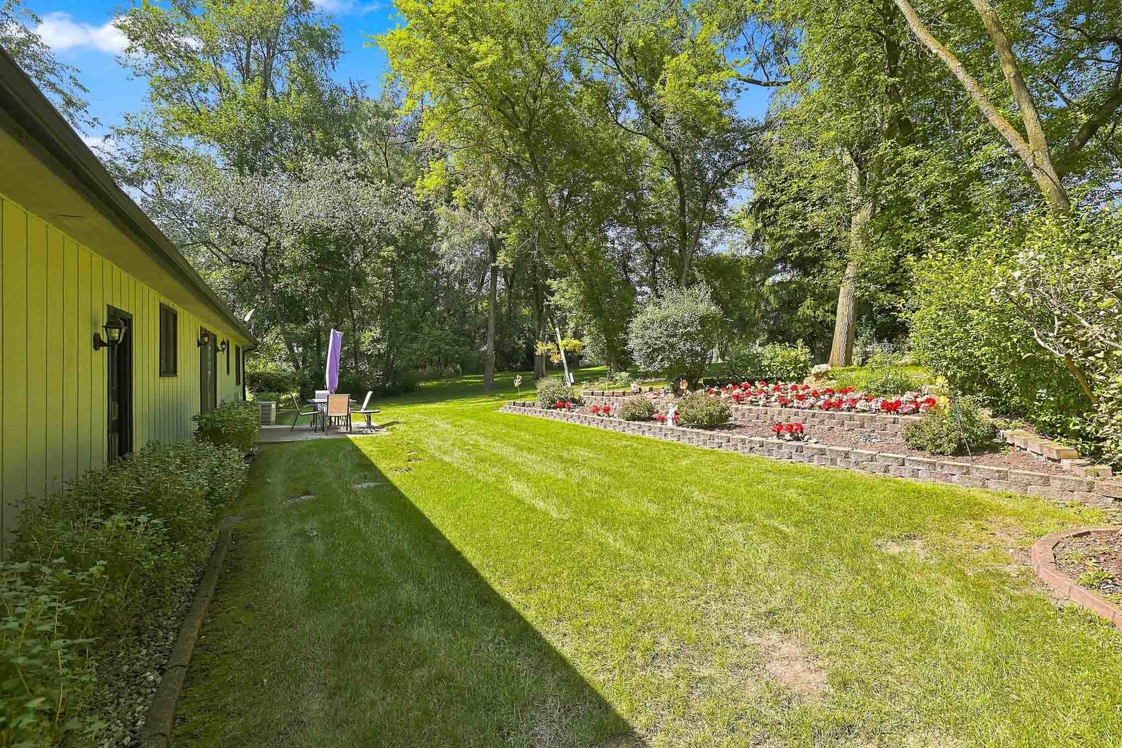 806 Roberts Road Tower Lakes, IL 60010 - Photo 31 of 53 Gallery Image 31