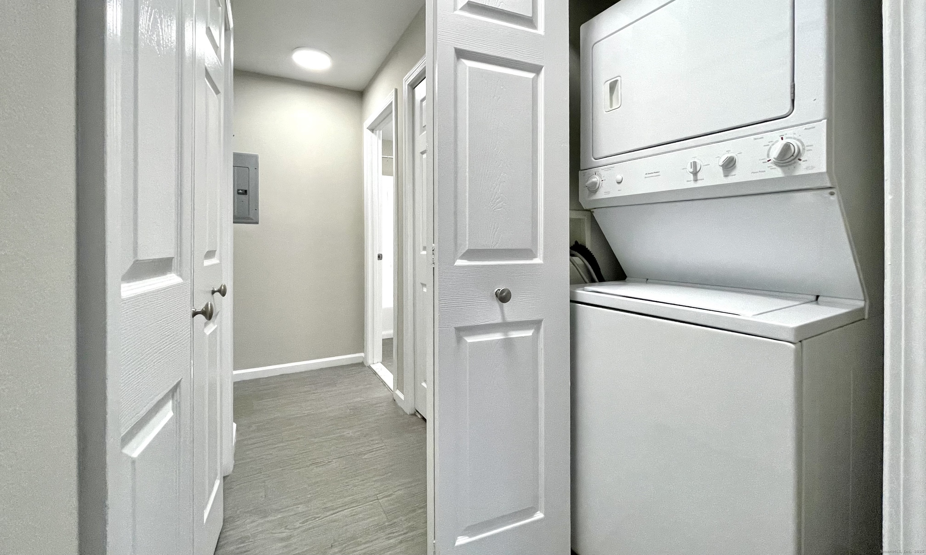 68 West Main Street Milford, CT 06460 - Photo 11 of 13 a view of a bathroom with mirror