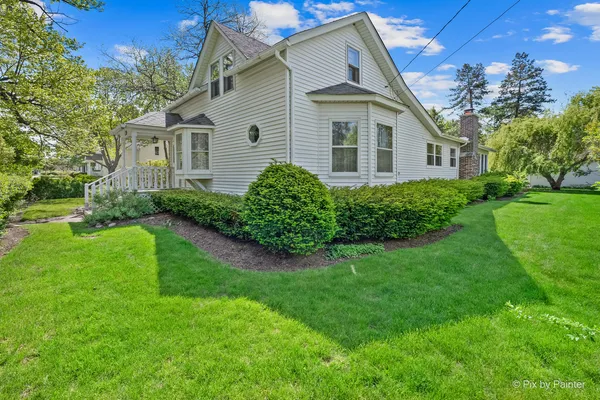 $375,000 | 55 West Paddock Street, Crystal Lake, IL 60014