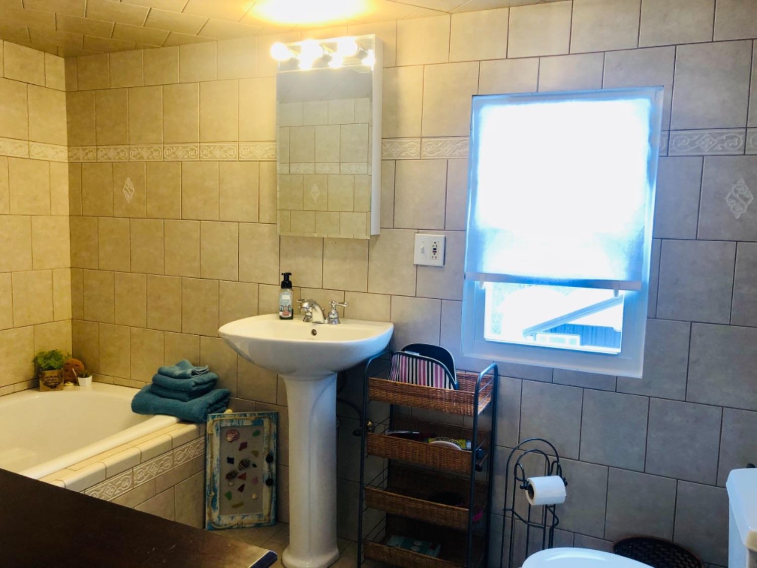 524 Roebling Road Cincinnati, OH 45238 - Photo 23 of 43