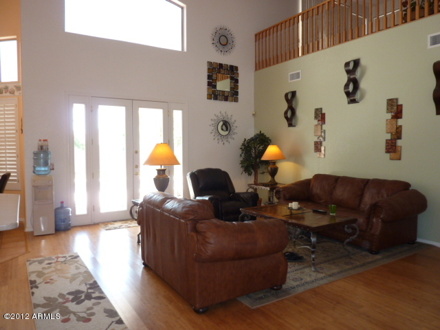211 West St John Road Phoenix, AZ 85023 - Photo 14 of 34 P1040068