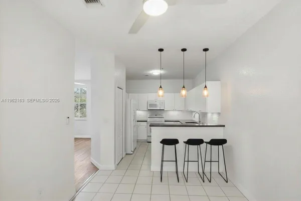 $2,900 | 4435 Southwest 160th Avenue, Unit 214, Miramar, FL 33027