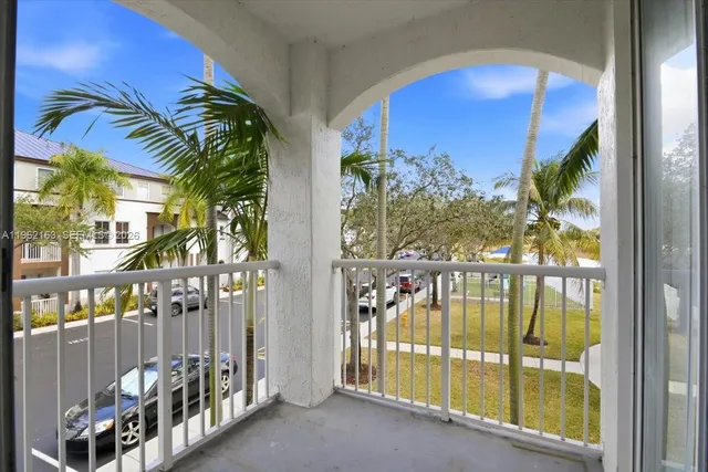 $3,000 | 4435 Southwest 160th Avenue, Unit 214, Miramar, FL 33027