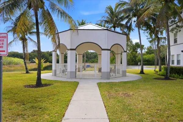 $2,900 | 4435 Southwest 160th Avenue, Unit 214, Miramar, FL 33027