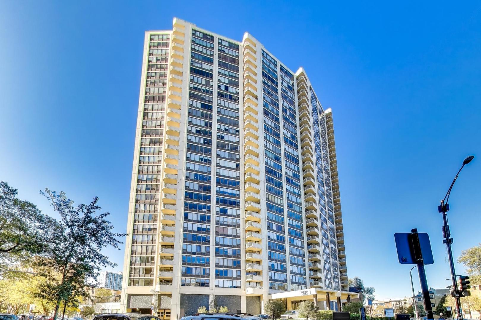 3930 North Pine Grove Avenue, Unit 2912 Chicago, IL 60613 - Photo 3 of 46