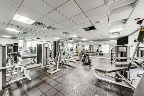 $225,000 | 3930 North Pine Grove Avenue, Unit 2912, Chicago, IL 60613