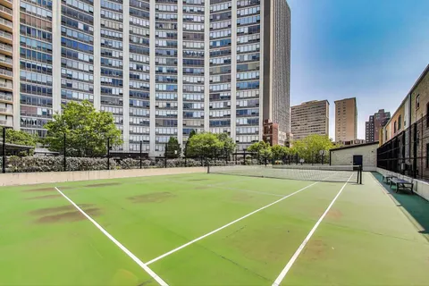 $225,000 | 3930 North Pine Grove Avenue, Unit 2912, Chicago, IL 60613