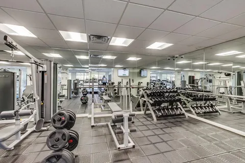 $225,000 | 3930 North Pine Grove Avenue, Unit 2912, Chicago, IL 60613