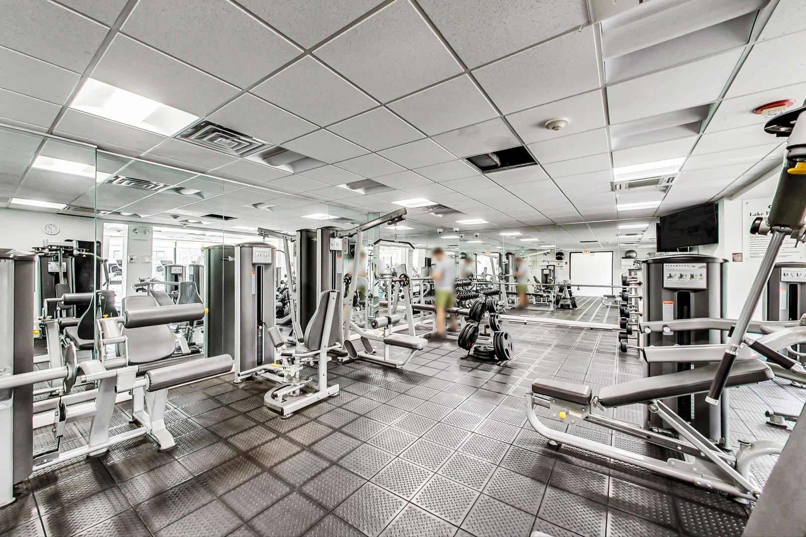 3930 North Pine Grove Avenue, Unit 2912 Chicago, IL 60613 - Photo 39 of 46