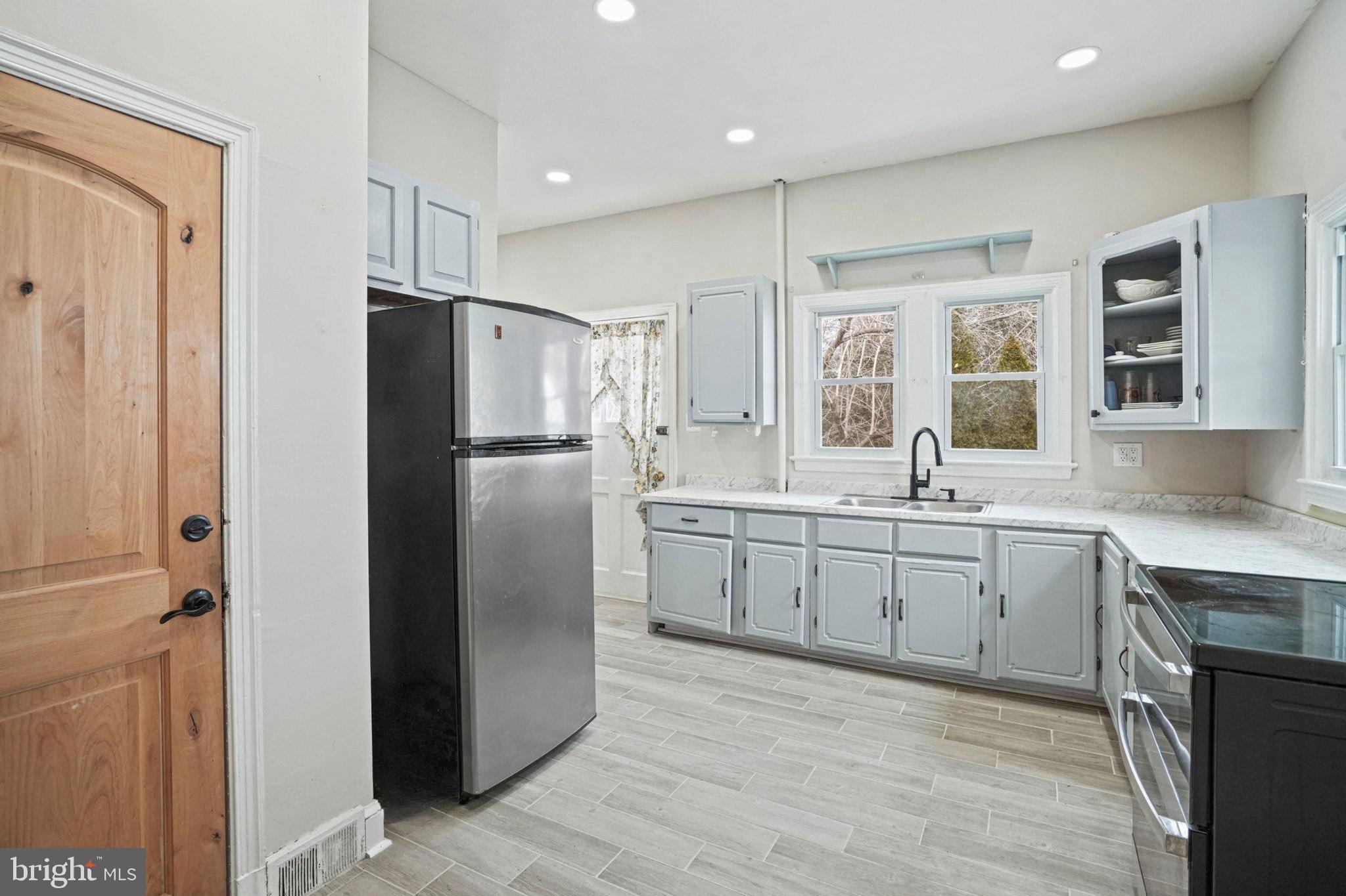 6708 3rd Street Riverdale, MD 20737 - Photo 2 of 16