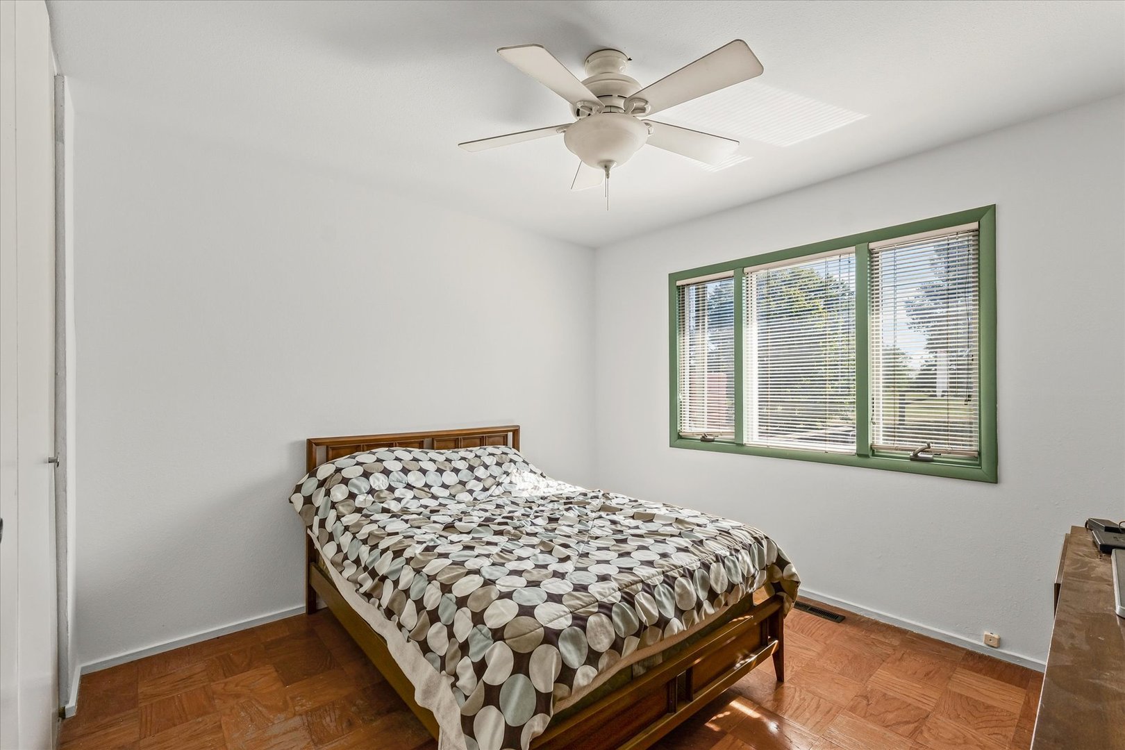 1602 Golfview Circle Rantoul, IL 61866 - Photo 19 of 36 a bedroom with a bed window and wall painting