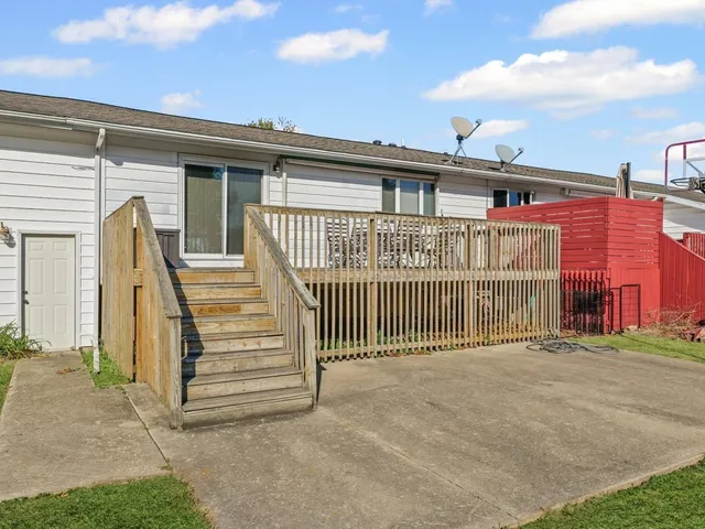 $165,000 | 1602 Golfview Circle, Rantoul, IL 61866