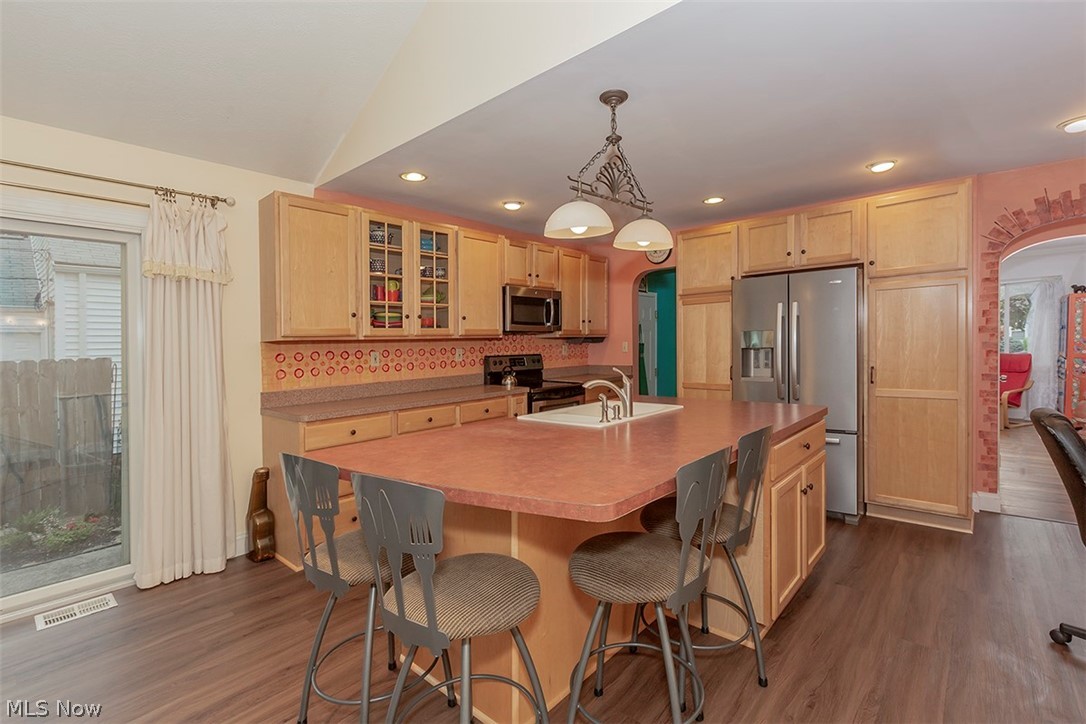 5199 Bridgewater Road Cleveland, OH 44124 - Photo 16 of 35