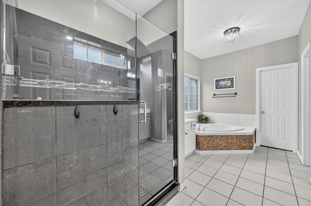 851 Bridle Path Burleson, TX 76028 - Photo 22 of 40