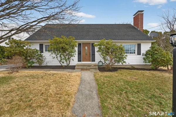 $360,000 | 36 Westridge Road, New London, CT 06320