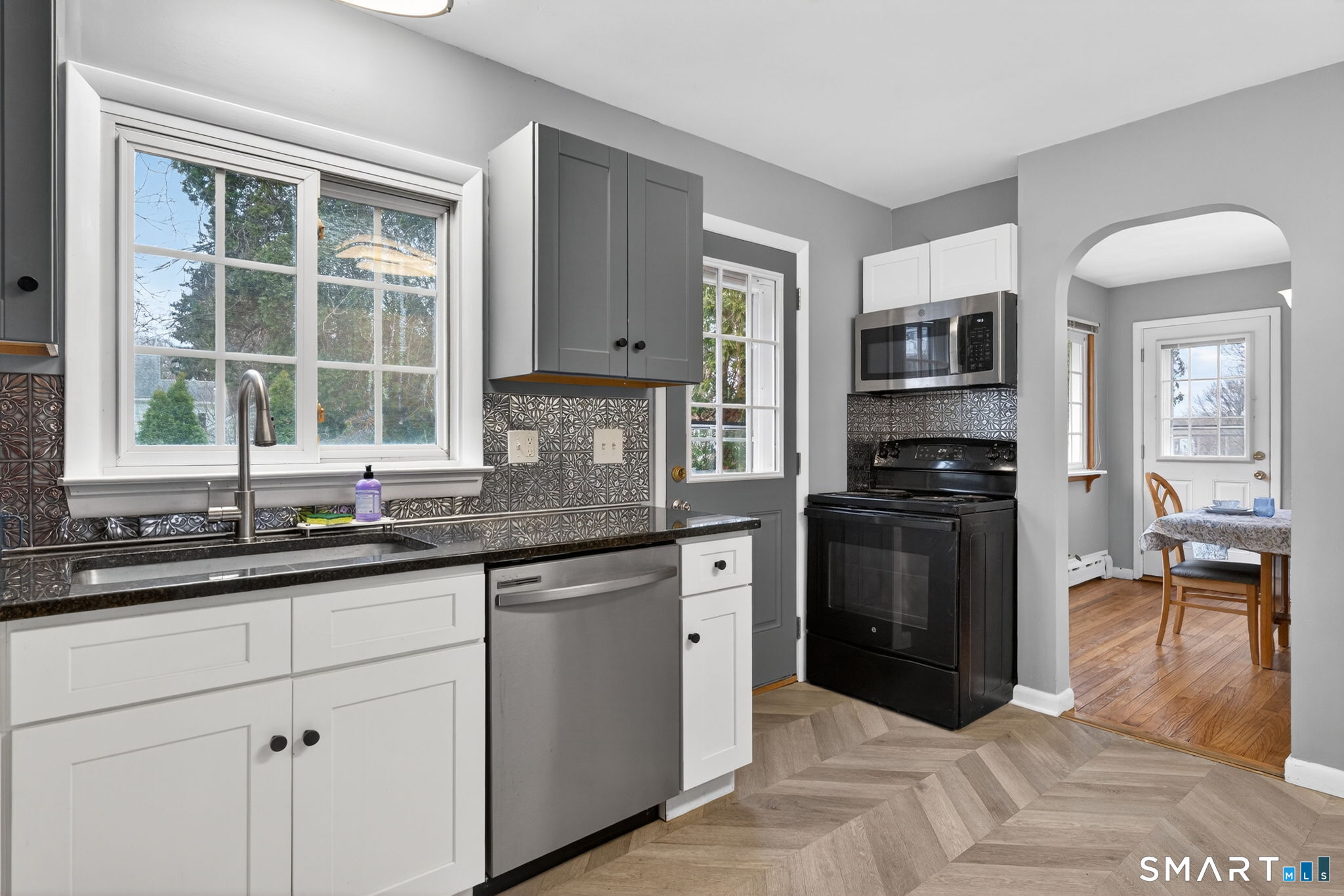 36 Westridge Road New London, CT 06320 - Photo 9 of 28