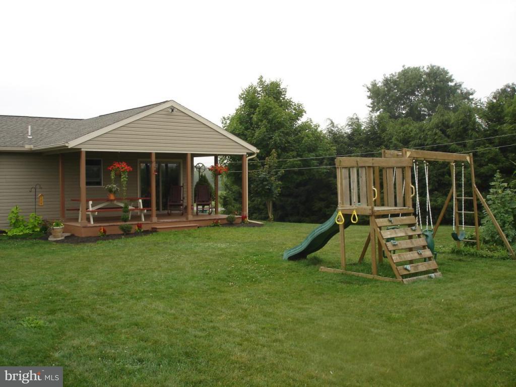 179 Bomberger Road Lititz, PA 17543 - Photo 10 of 32