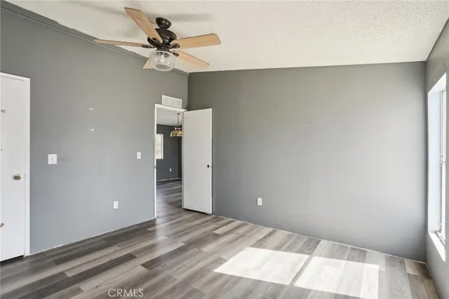 $325,000 | 11330 Lakeview Avenue, Lucerne Valley, CA 92356