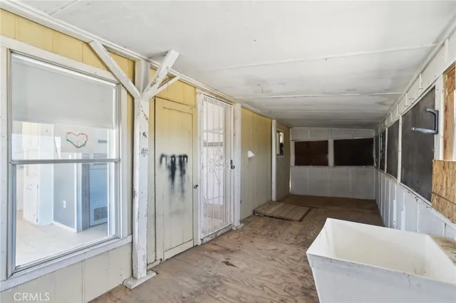 $325,000 | 11330 Lakeview Avenue, Lucerne Valley, CA 92356