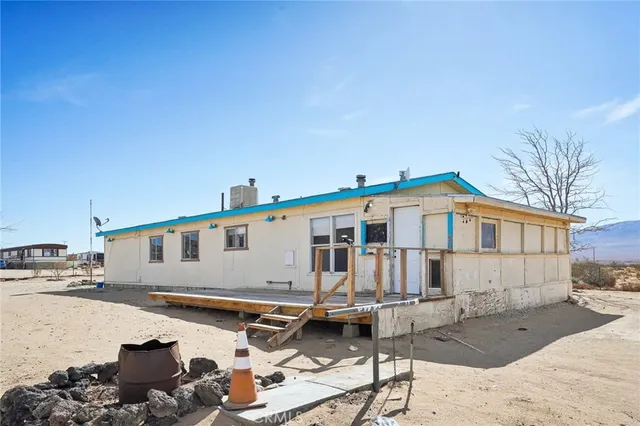 $325,000 | 11330 Lakeview Avenue, Lucerne Valley, CA 92356