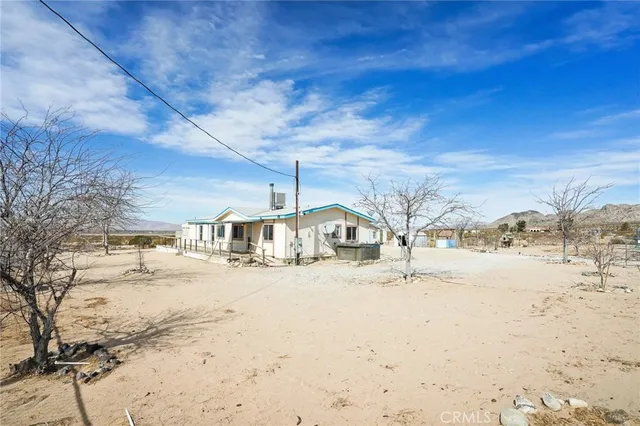 $325,000 | 11330 Lakeview Avenue, Lucerne Valley, CA 92356