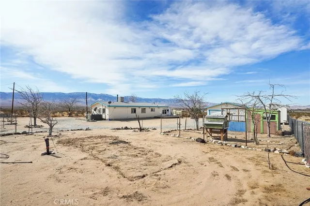 $325,000 | 11330 Lakeview Avenue, Lucerne Valley, CA 92356